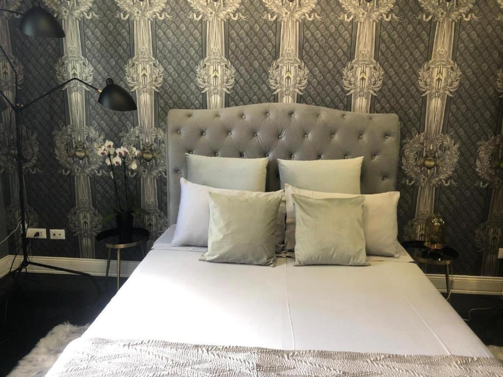 Lippi 42 Guest House Single Room'S In Villa With Garden Milán Exterior foto